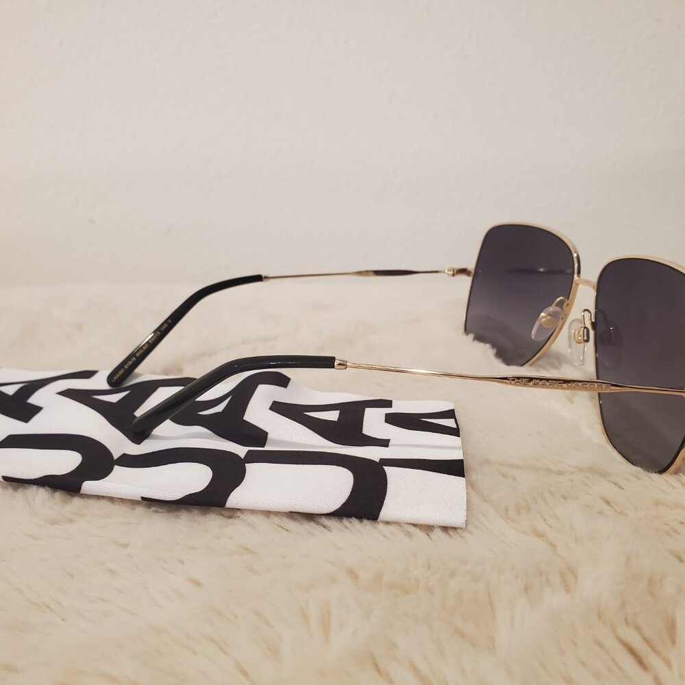 Marc Jacobs Square Sunglasses - Picture 4 of 5